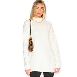 ❤️ John & Jenn by Line Landry Turtleneck Sweater NWOT